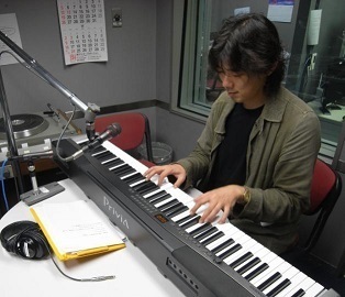 radio2.jpg